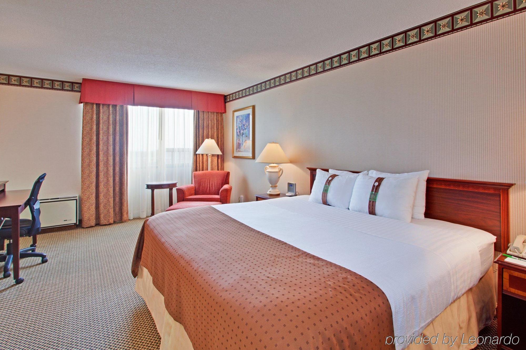 Holiday Inn Toronto - Yorkdale Room photo